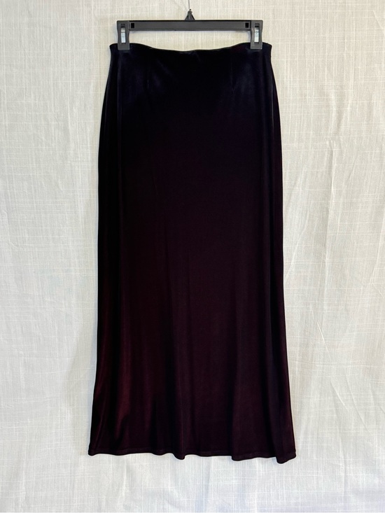 Laundry By Shelli Segal Dresses & Skirts - Classic Black Velvet Skirt Laundry by Shelli Segal Sony Pictures Wardrobe